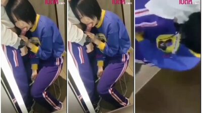 รุ่นพี่พารุ่นน้องมาเย็ด จับกดหัวโม๊คควย ยืนแอ่นควยให้ดูดอย่างเสียว เอามือถือถ่ายคลิปเก็บไว้ เลียควยคาชุดนักเรียน