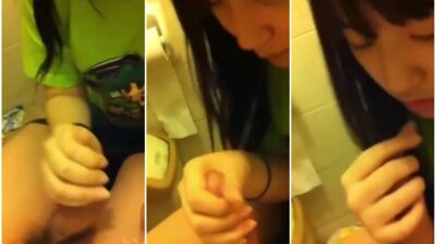 นักเรียนเสื้อเขียว อมควยแฟนหนุ่มในห้องน้ำ แตกใส่ปากบังคับให้กลืนให้หมด