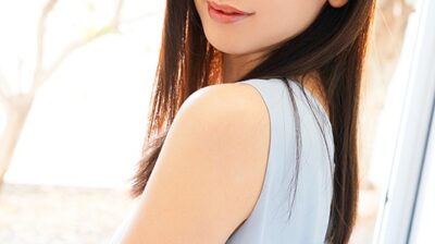 An Komatsu ผู้หญิงที่แค่นั่งนิ่งๆ ก็ทำให้บรรยากาศดูอบอุ่นขึ้น